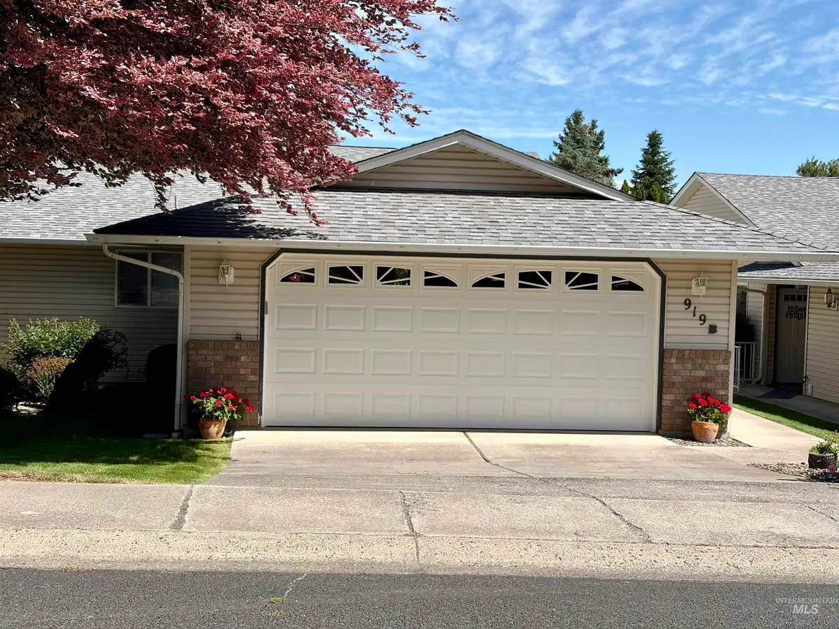 919 Stewart #B, Lewiston, ID 83501 - #1