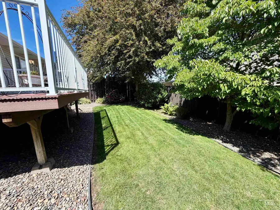 919 Stewart #B, Lewiston, ID 83501 - #3