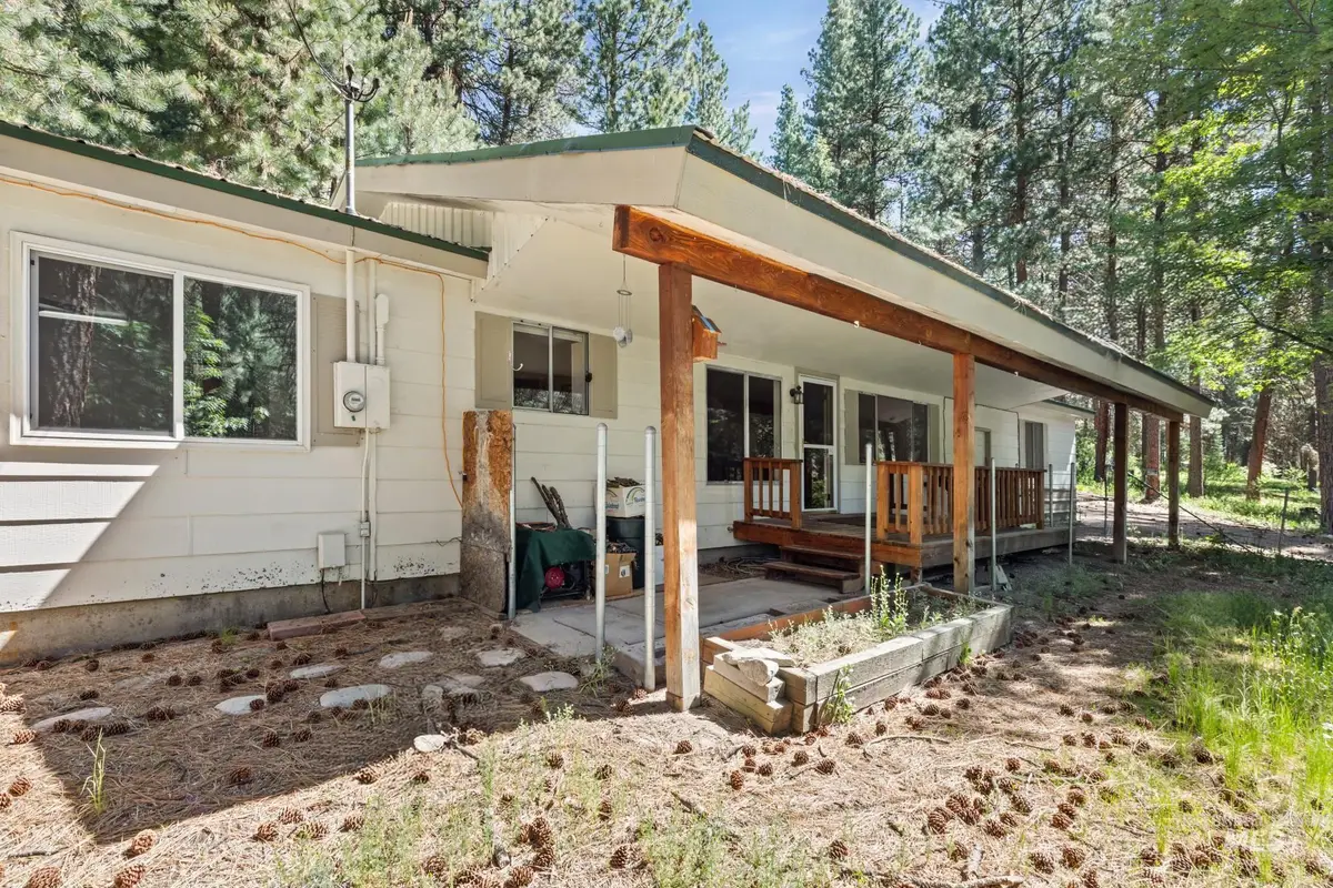 18 Hida Way, Lowman, ID 83637 - #1