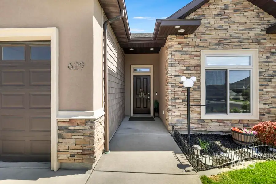 629 Lochsa Road, Twin Falls, ID 83301 - #2