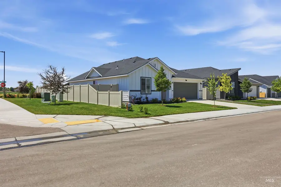 3811 W Maypearl St, Meridian, ID 83642 - #2