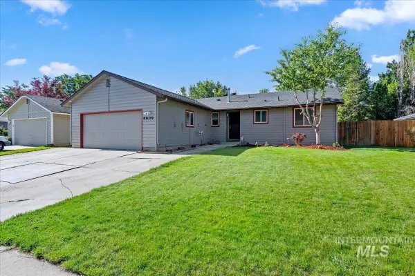 8809 W Canterbury St, Boise, ID 83704