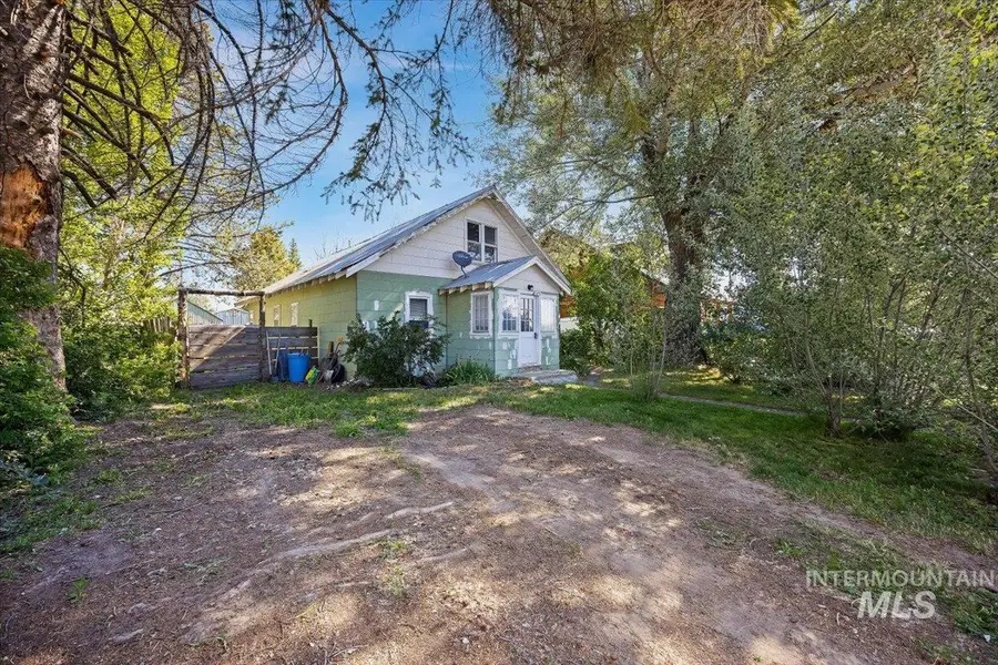 227 Garnet E, Fairfield, ID 83327 - #3