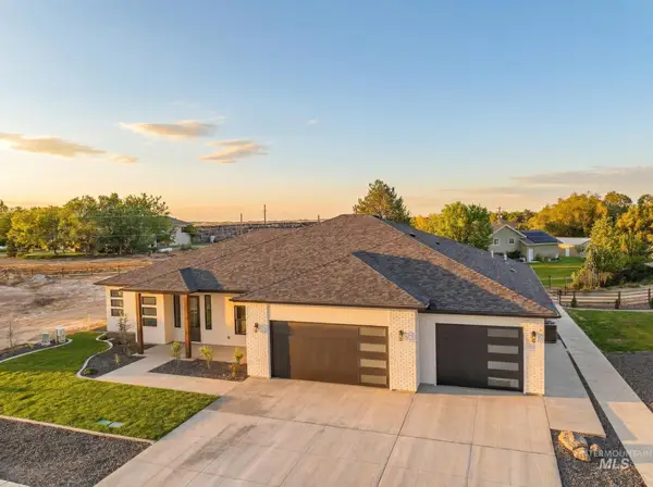 1561 Clear Creek Loop, Twin Falls, ID 83301