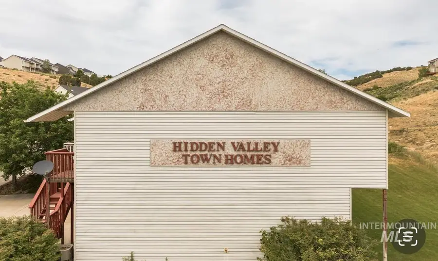 206, 225, 230 La Valle Strada, Pocatello, ID 83201 - #2