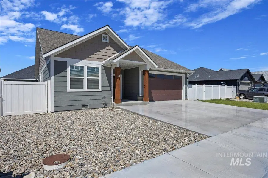 919 Victory Dr, Gooding, ID 83330 - #2