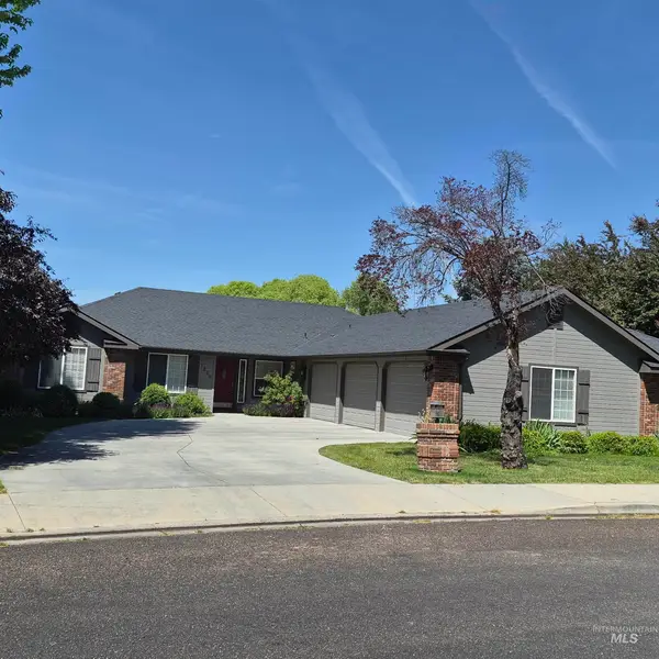 1939 N Sevenoaks Way, Eagle, ID 83616