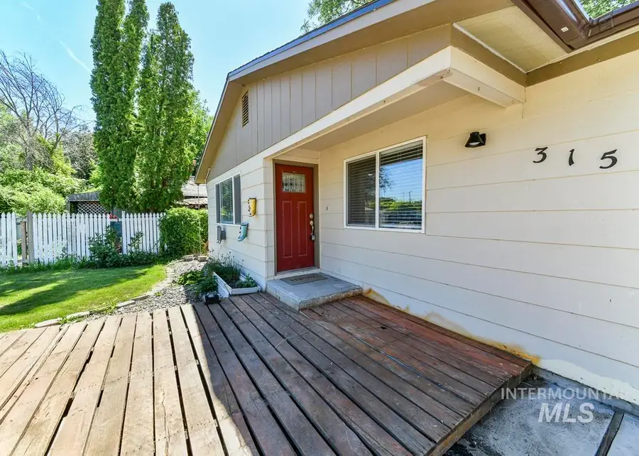 315 W Washington, Homedale, ID 83628 - #3