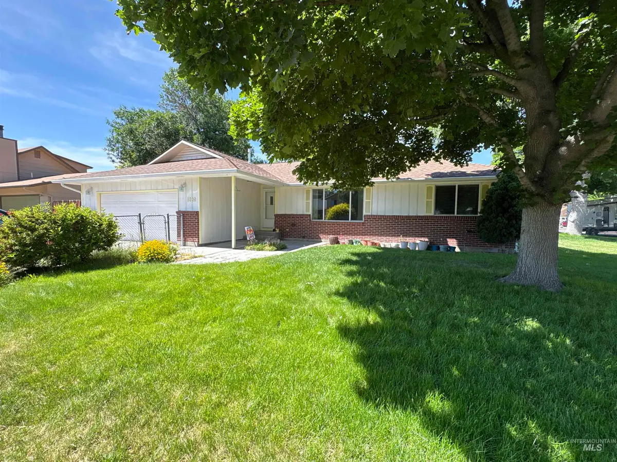 1220 E 9th N, Mountain Home, ID 83647 - #1