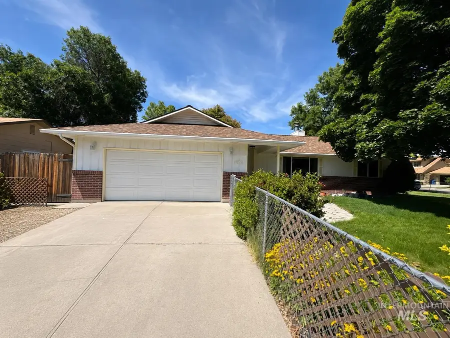 1220 E 9th N, Mountain Home, ID 83647 - #3