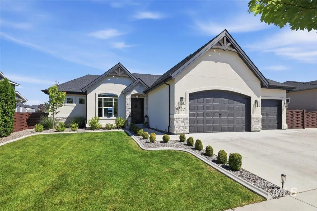 4522 W Sugar Tree Dr, Meridian, ID 83646 - #1