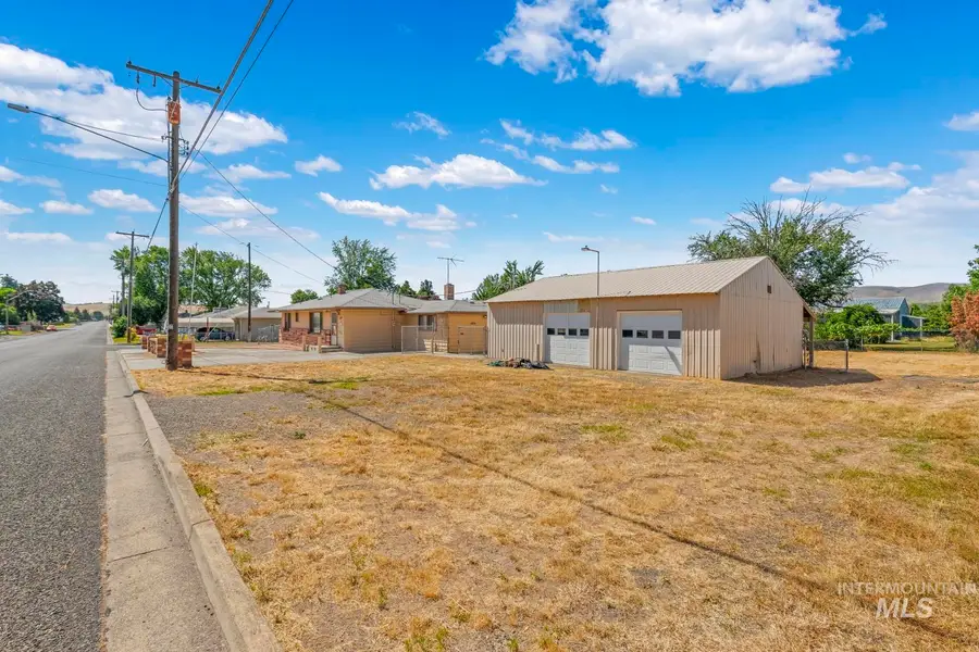 1876 6th Ave, Clarkston, WA 99403 - #2