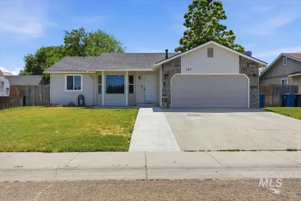 107 Sunridge Dr, Caldwell, ID 83605
