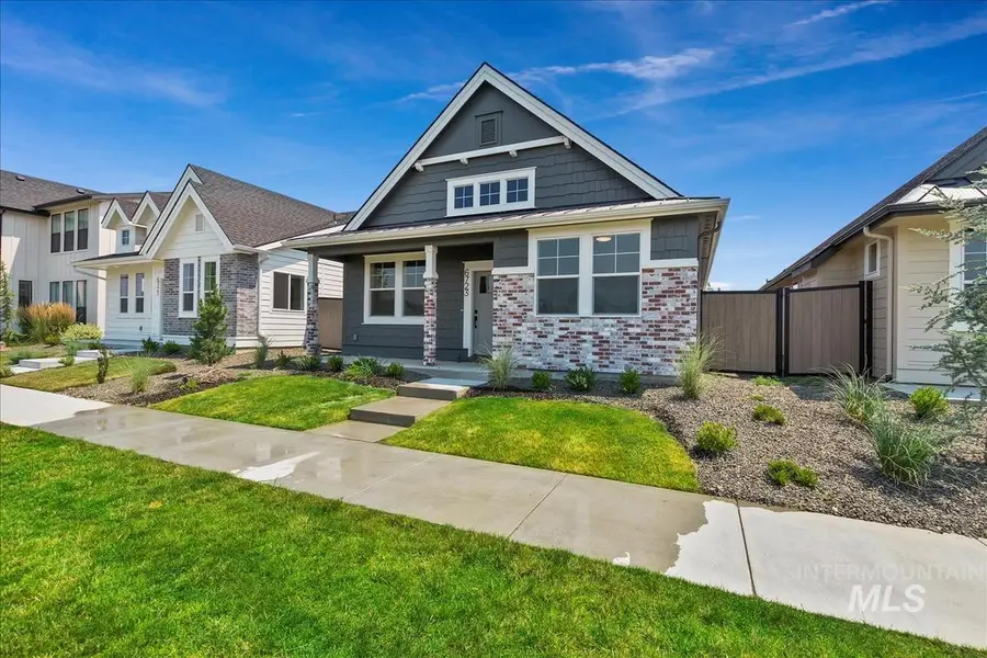 1220 N Meadowglen Ave, Meridian, ID 83642 - #2