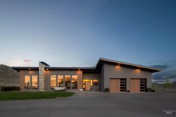 135 Rock Creek Rd, Hailey, ID 83333