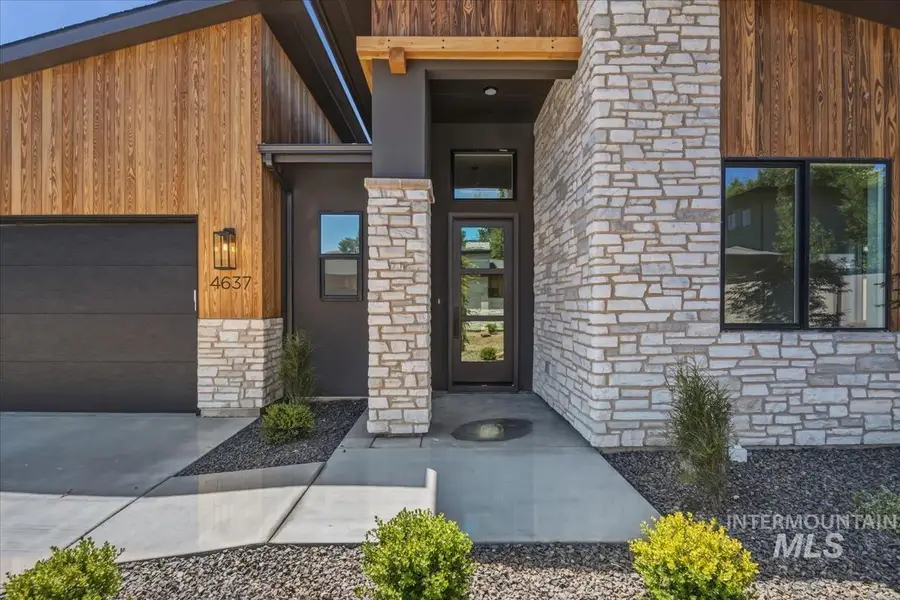 4637 N Collister Dr, Boise, ID 83703 - #2