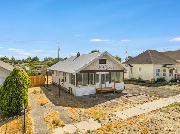 212 8th Ave S, Buhl, ID 83316