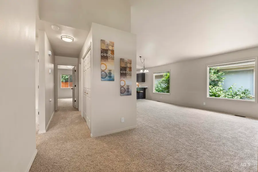 6063 W Winfield Ln, Boise, ID 83703 - #3