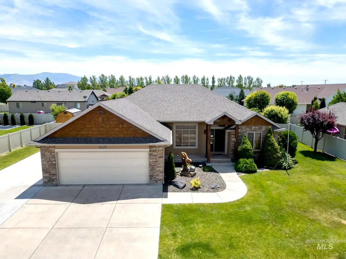937 Oakwood Ave, Burley, ID 83318 - #1