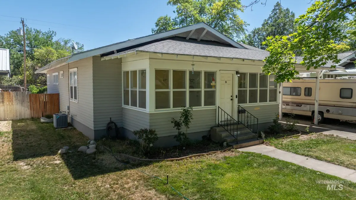 243 8th Ave E, Twin Falls, ID 83301 - #1