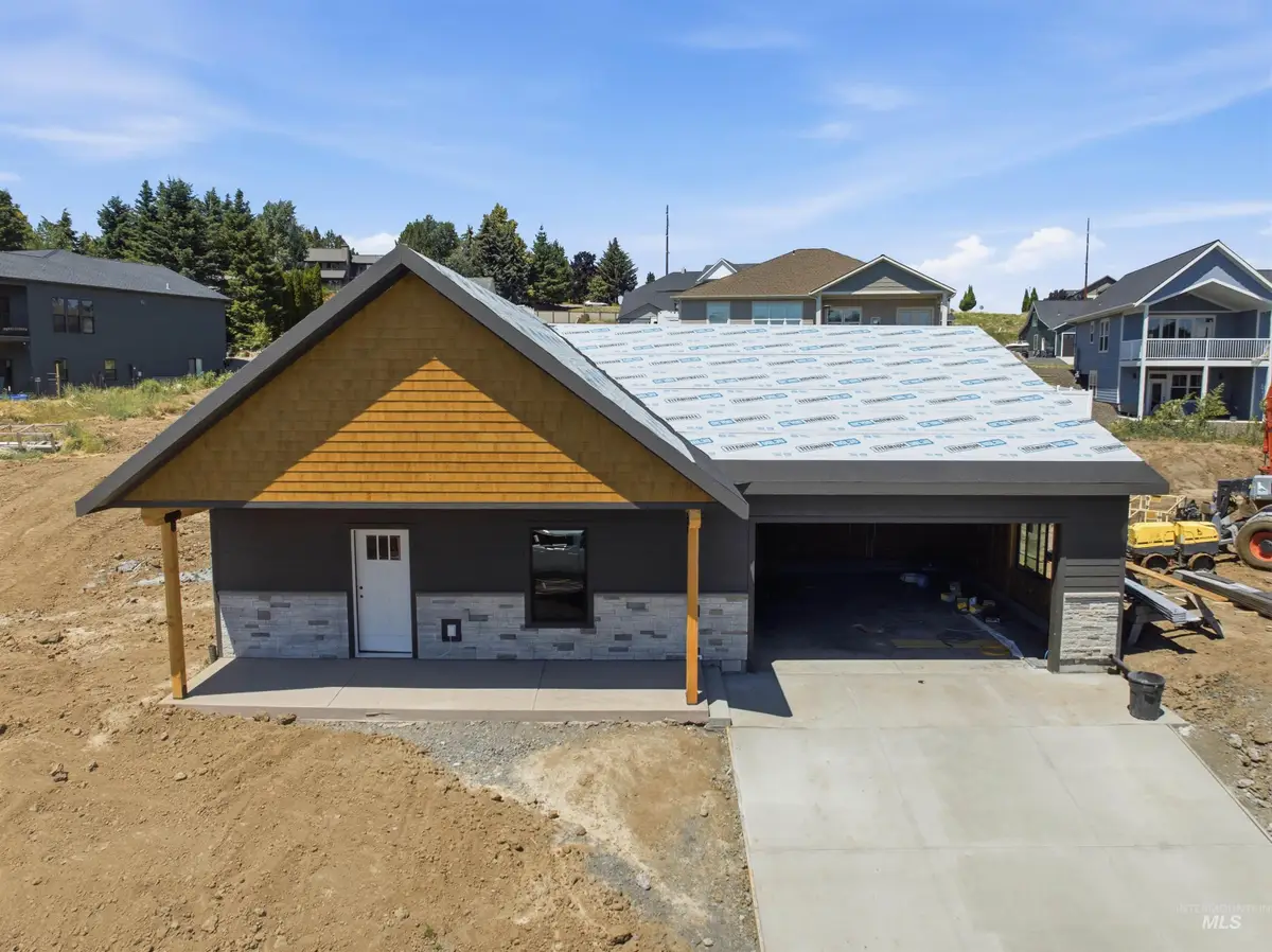 2824 Cyprus Court, Moscow, ID 83843 - #1