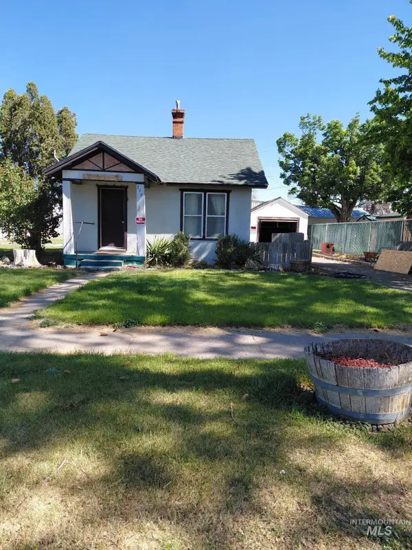178 B Ave E, Wendell, ID 83355