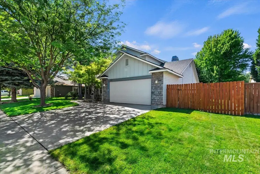1739 W Tumble Creek, Meridian, ID 83646 - #3