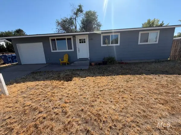 9951 W Fox Ridge Dr, Boise, ID 83709