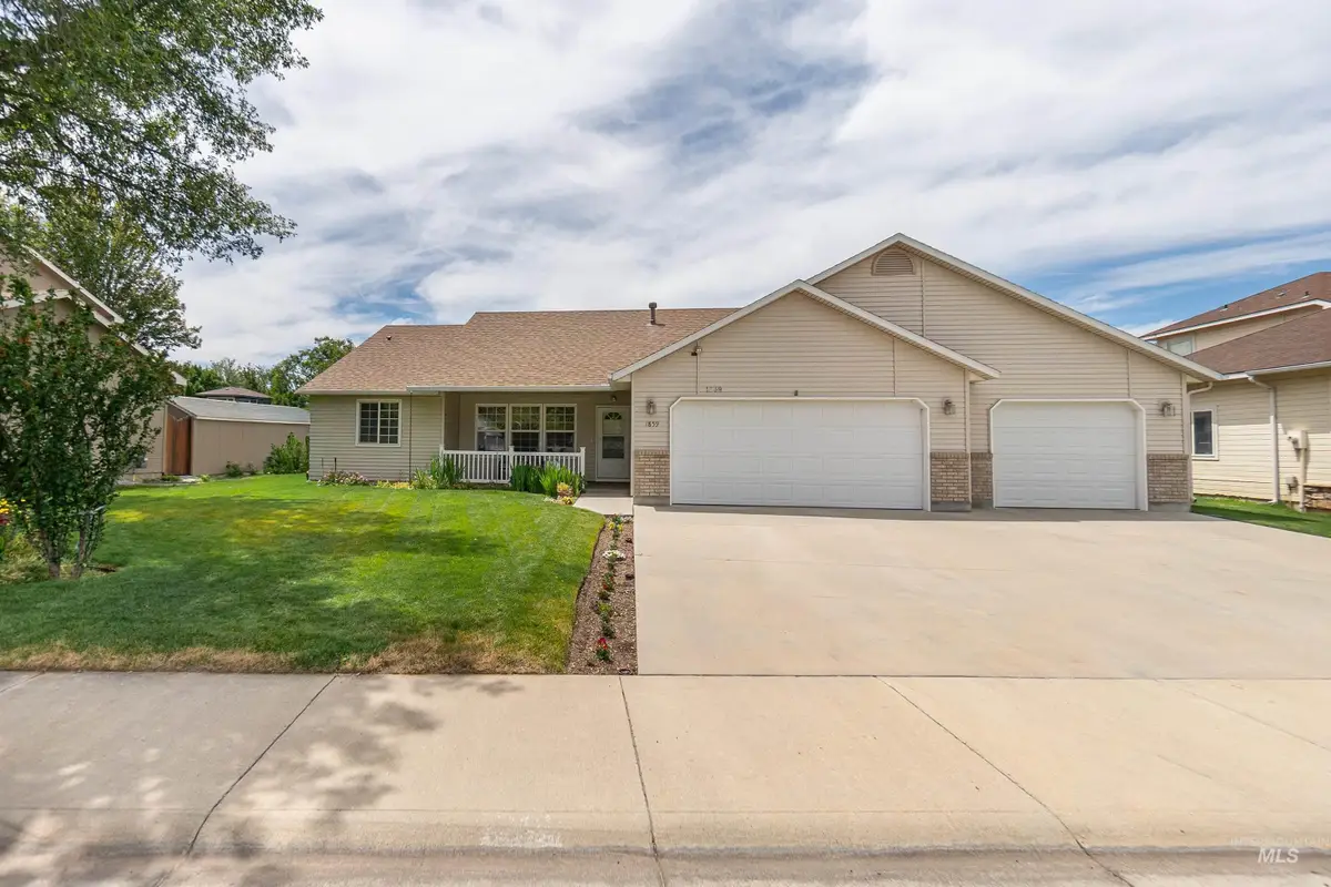 1859 S Labrador, Meridian, ID 83642 - #1