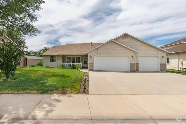 1859 S Labrador, Meridian, ID 83642