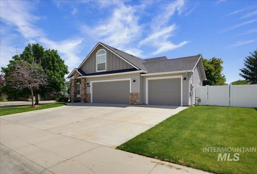 1708 S Glasgow Ave, Nampa, ID 83686 - #3