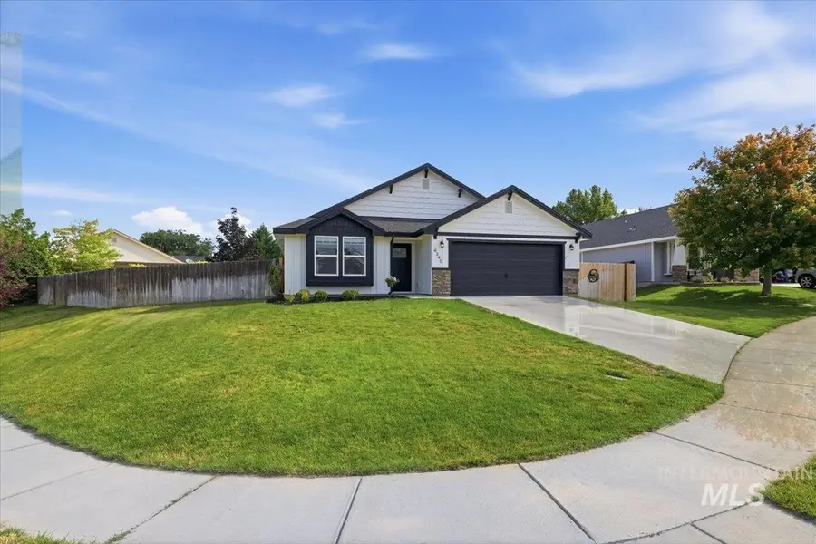 4340 E Elk River St, Nampa, ID 83686 - #3