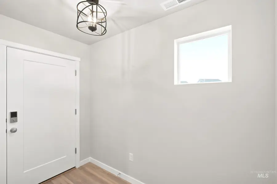 2350 W Fallon Lp, Nampa, ID 83651 - #2