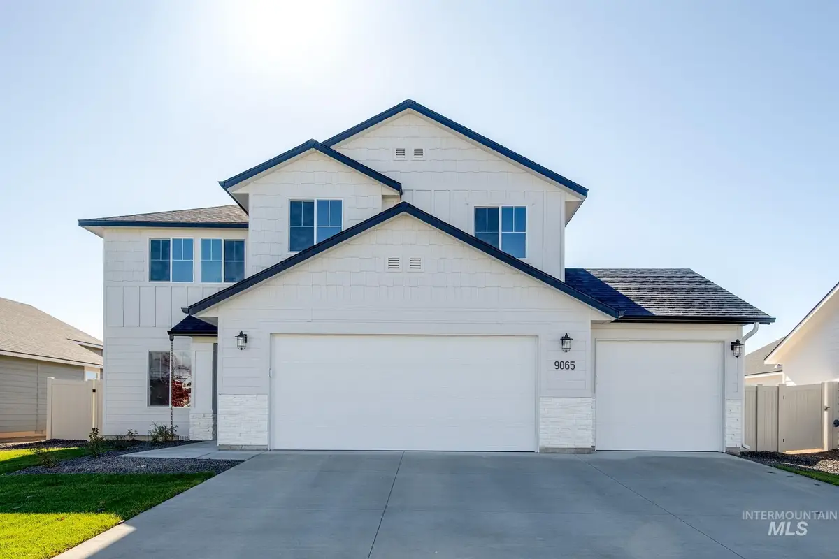 3552 E Jamestown Dr, Nampa, ID 83686 - #1