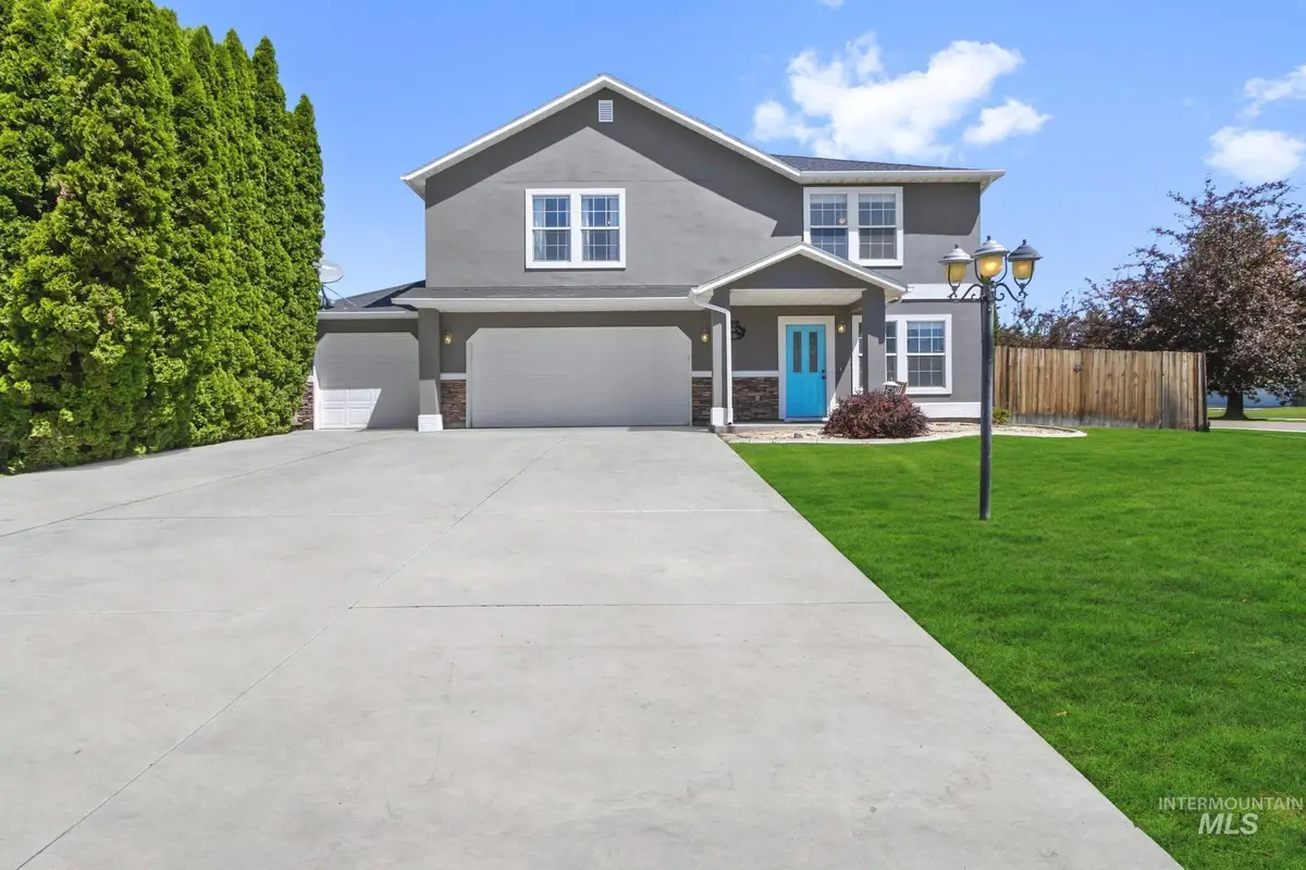 8056 E Mckenzre St, Nampa, ID 83687 - #1