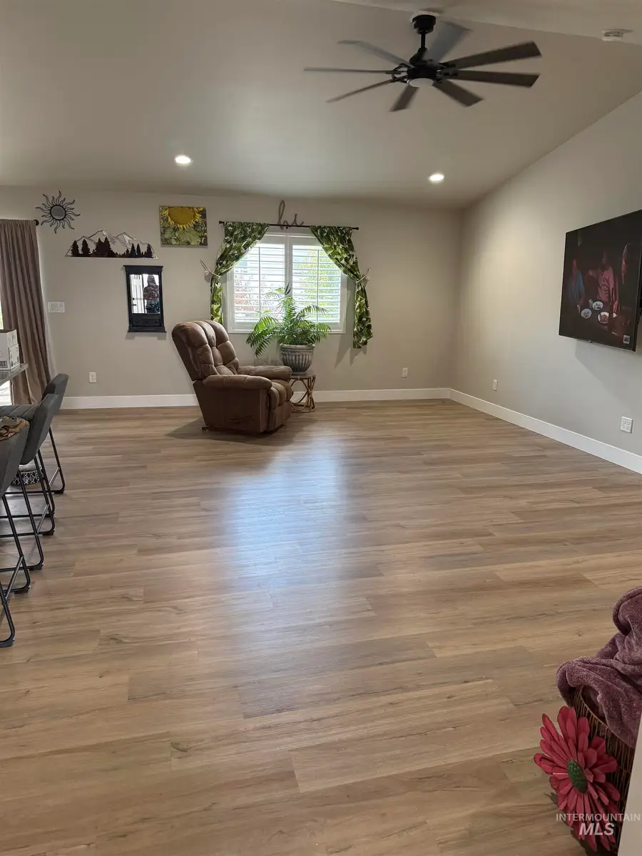 357 Oriole Ave, Twin Falls, ID 83301 - #3