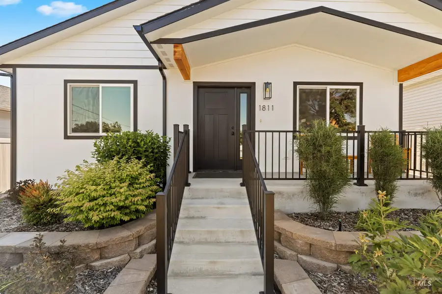 1811 16th St, Lewiston, ID 83501 - #3