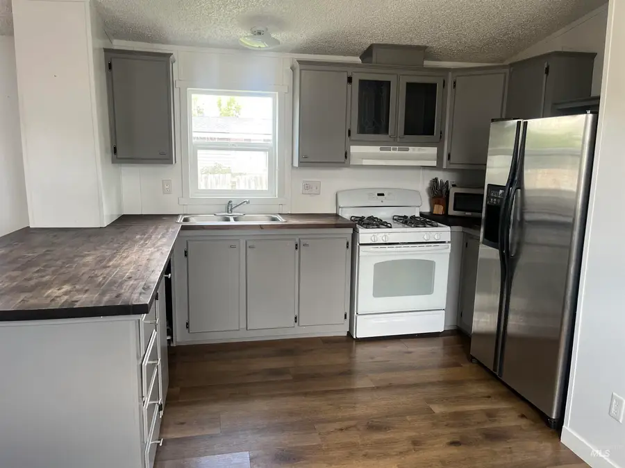 715 E Center Street #105, Kimberly, ID 83314 - #3