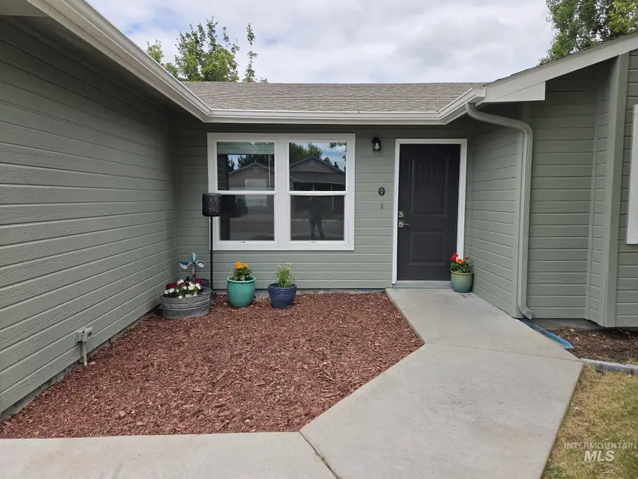 2860 W Santa Clara Dr, Meridian, ID 83642 - #3