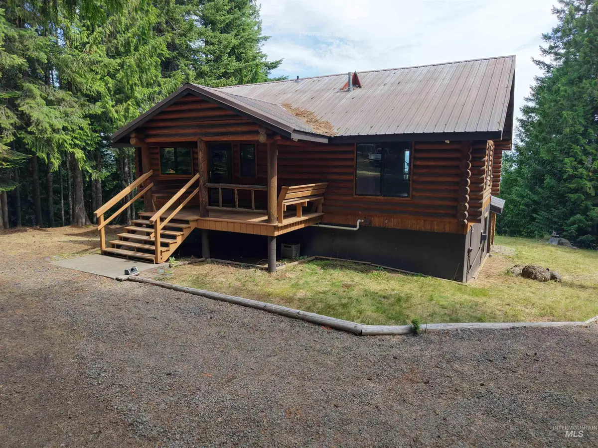 6125 Freeman Creek Rd, Lenore, ID 83541 - #1