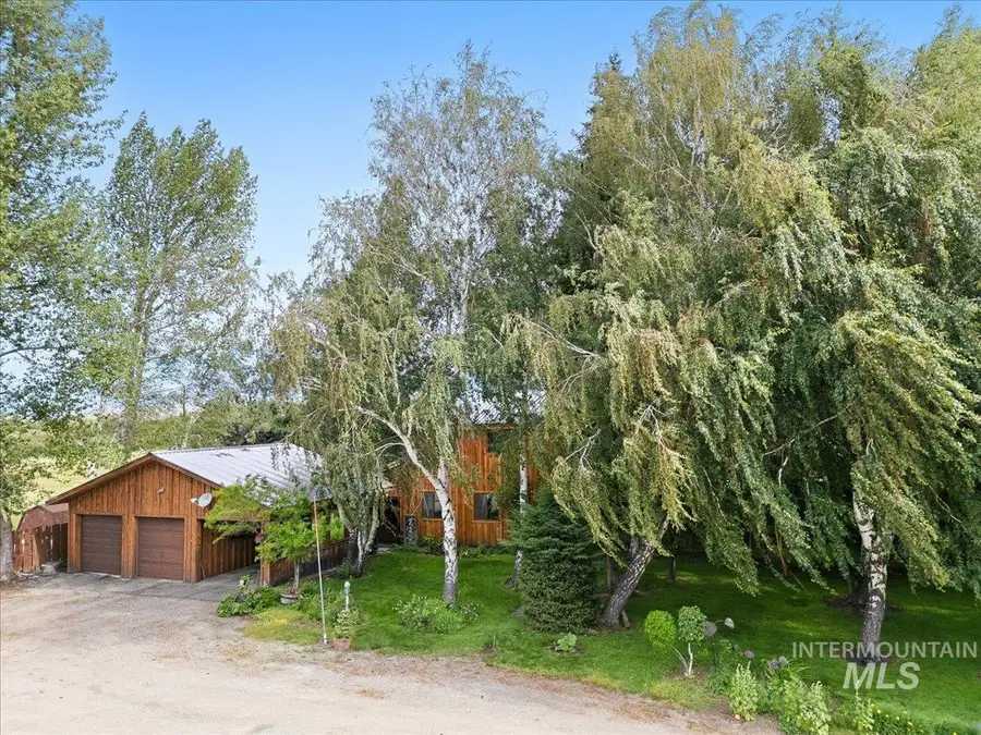 227 Manard Ave, Fairfield, ID 83327 - #2