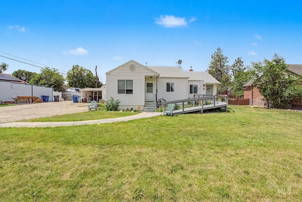 709 9th St. S, Nampa, ID 83651 - #1
