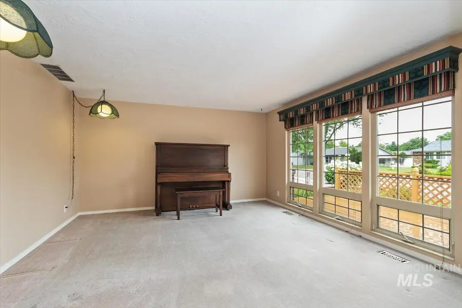 11061 W Gunsmoke St, Boise, ID 83713 - #2