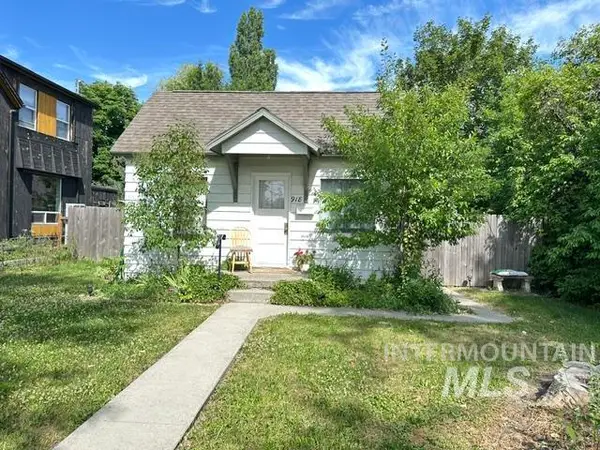 918, 920 S Jefferson, Moscow, ID 83843