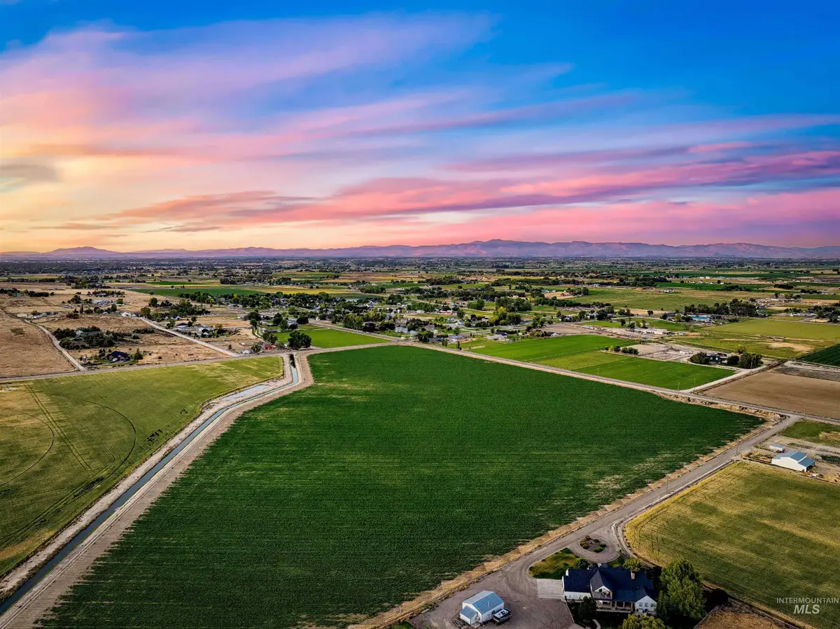 000 S Track Rd, Nampa, ID 83686 - #1