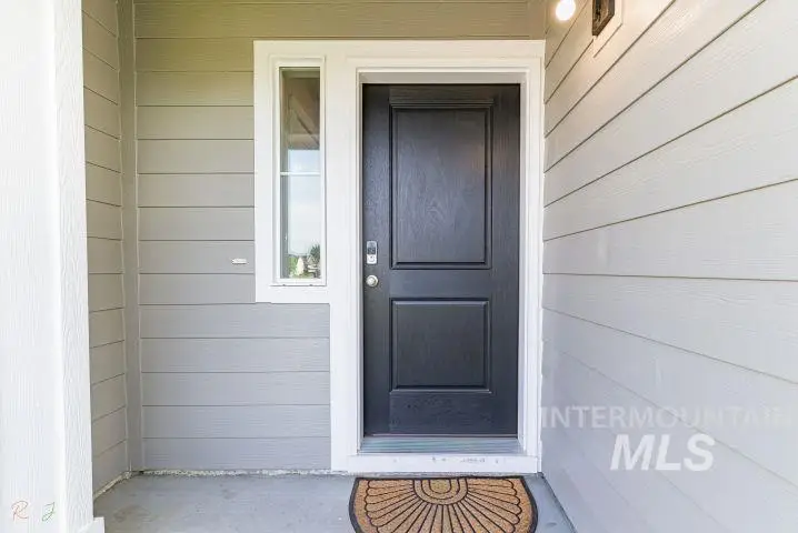 4887 W Quaker Ridge St, Meridian, ID 83642 - #3
