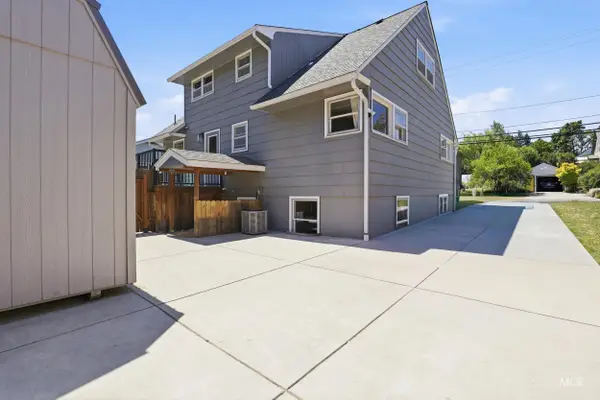 612 S Logan, Moscow, ID 83843