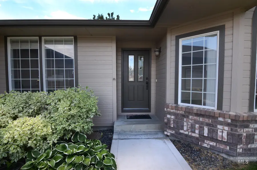 7589 Edgebrook Dr, Nampa, ID 83687 - #3
