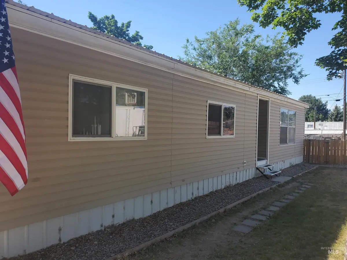 218 W Ave I, Jerome, ID 83338 - #1