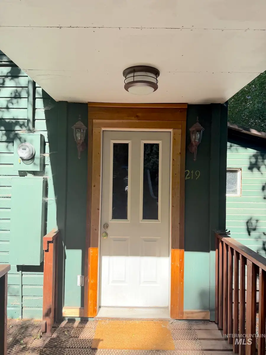 219 N Washington, Moscow, ID 83843 - #2